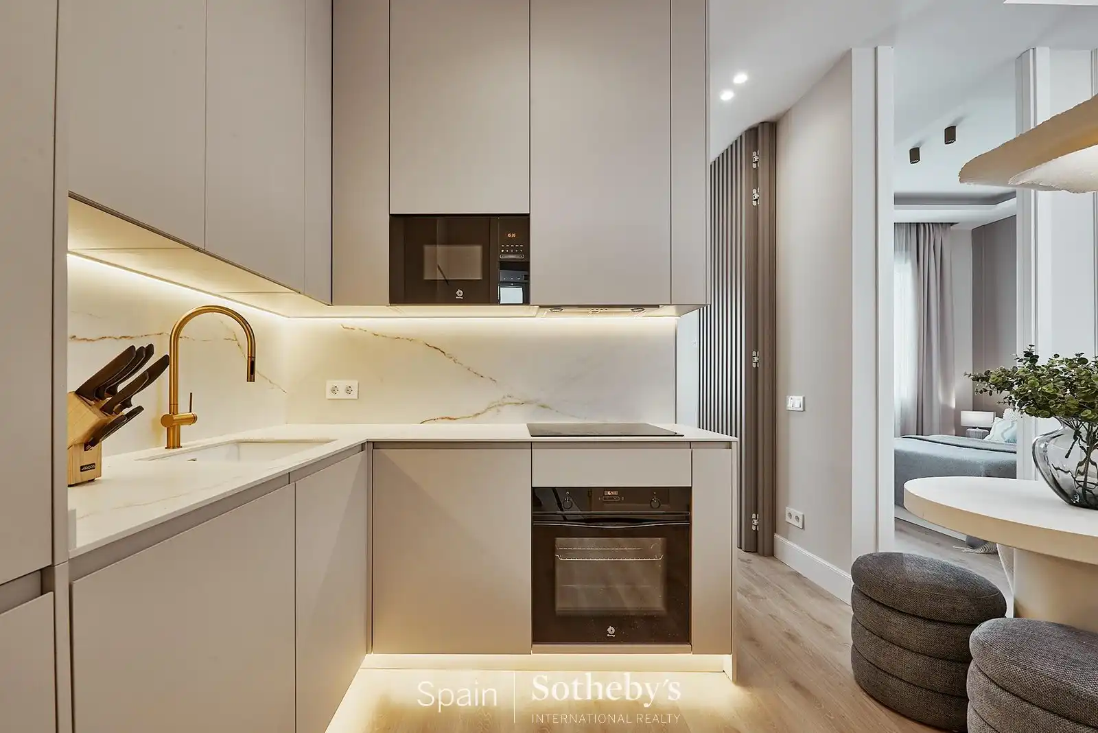 Cuina de Apartament en venda en Madrid amb Aire condicionat i Calefacció
