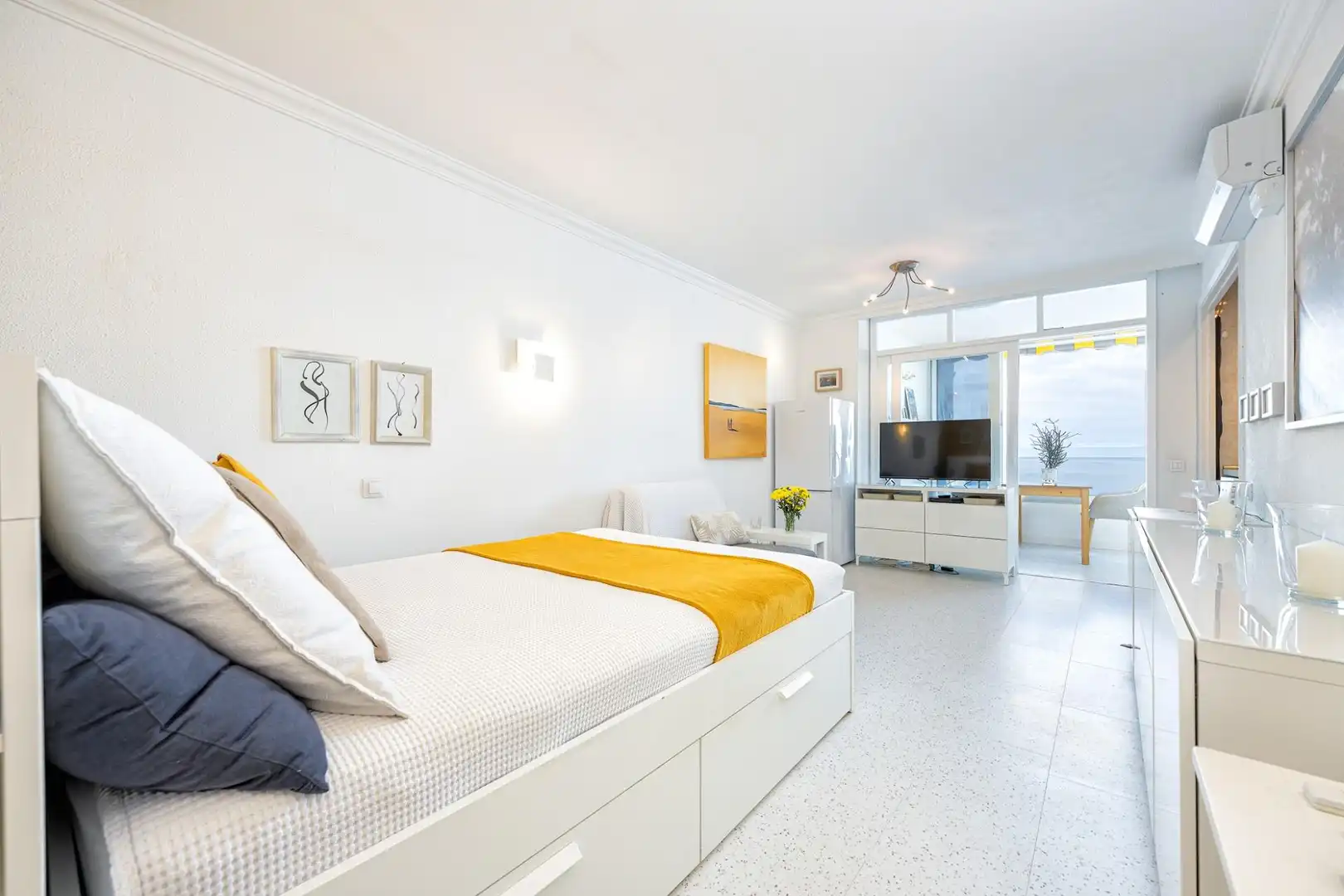 Dormitori de Apartament en venda en Mogán amb Aire condicionat, Terrassa i Balcó