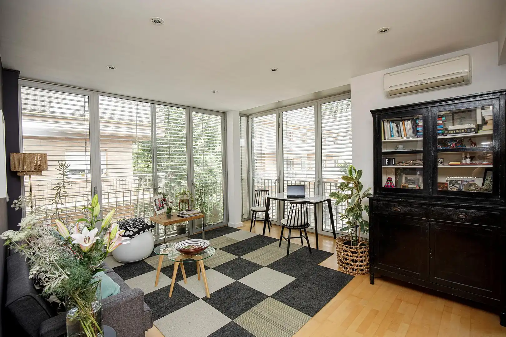 Apartament de lloguer a ANTICH ROCA, Eixample Sud – Migdia