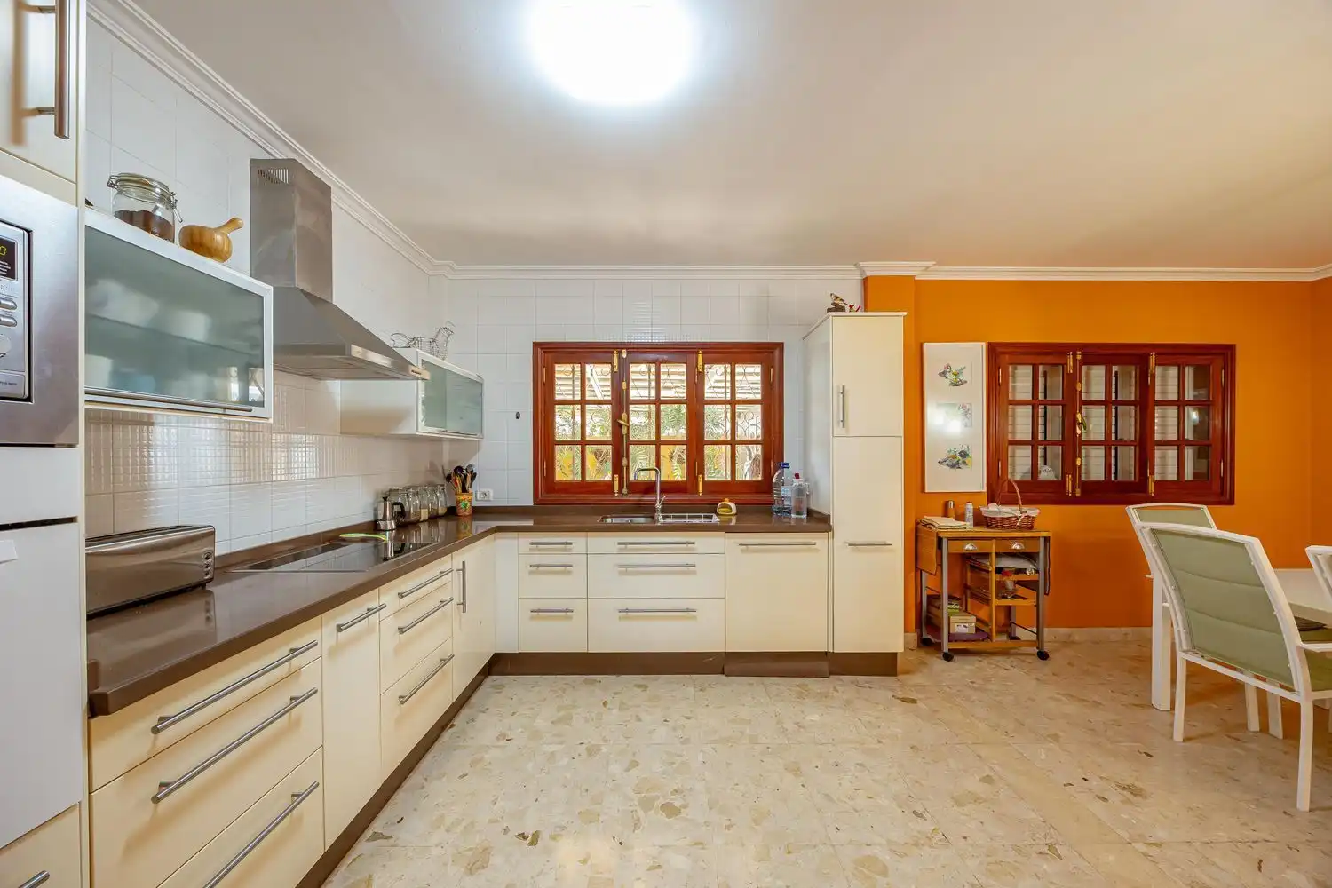 Cuina de Casa o xalet en venda en Santa Brígida amb Jardí privat, Terrassa i Traster