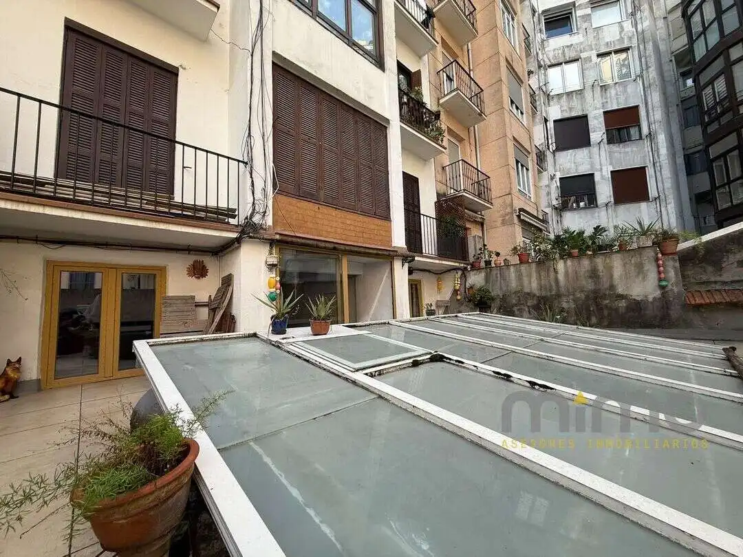Exterior view of Flat for sale in Donostia - San Sebastián   with Heating, Terrace and Storage room