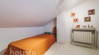 Bedroom of Single-family semi-detached for sale in  Madrid Capital  with Heating, Private garden and Terrace