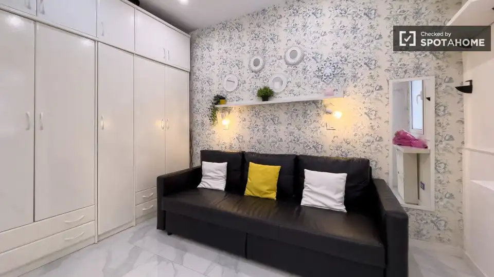 Room in La Barceloneta