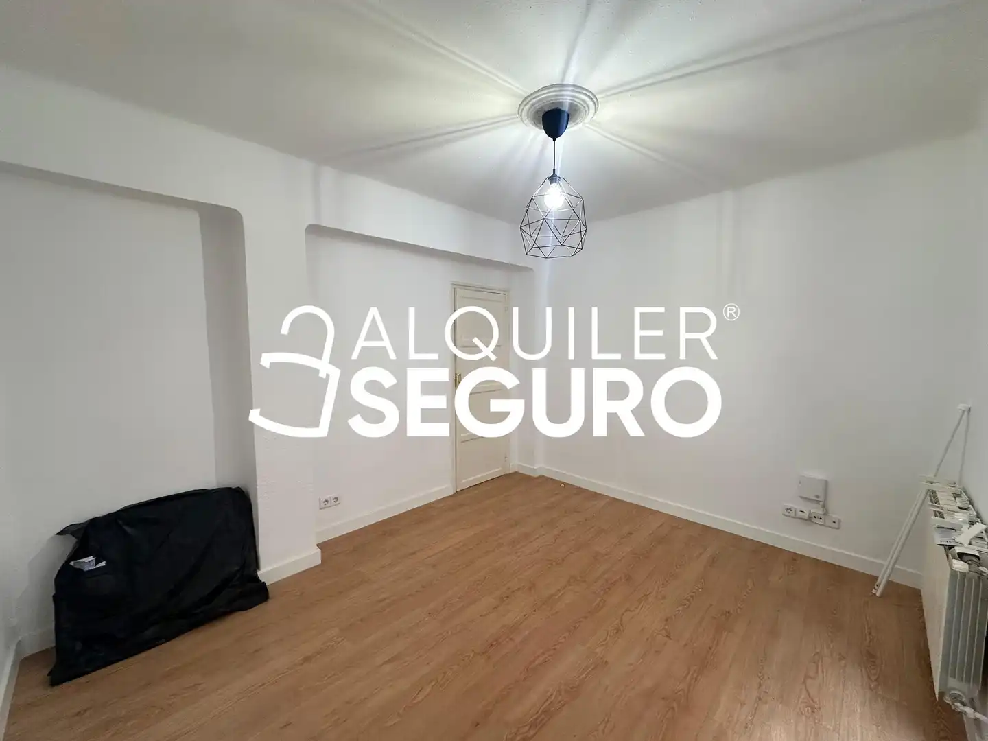 Schlafzimmer von Wohnung zur Miete in Madrid mit Heizung und Terrasse