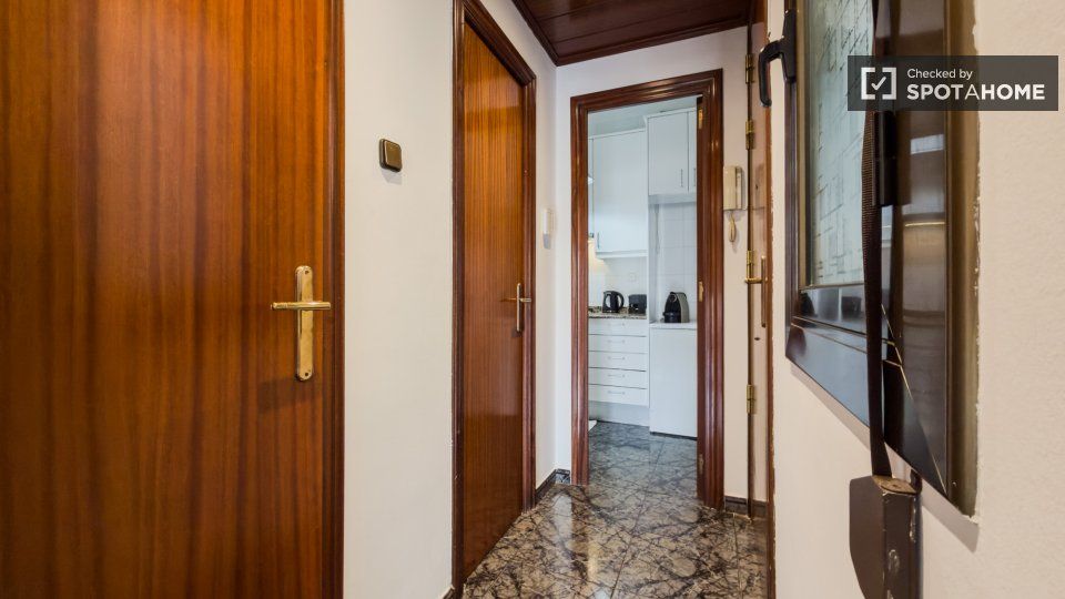 Flat for rent in L'Hospitalet de Llobregat  with Air Conditioner, Heating and Furnished