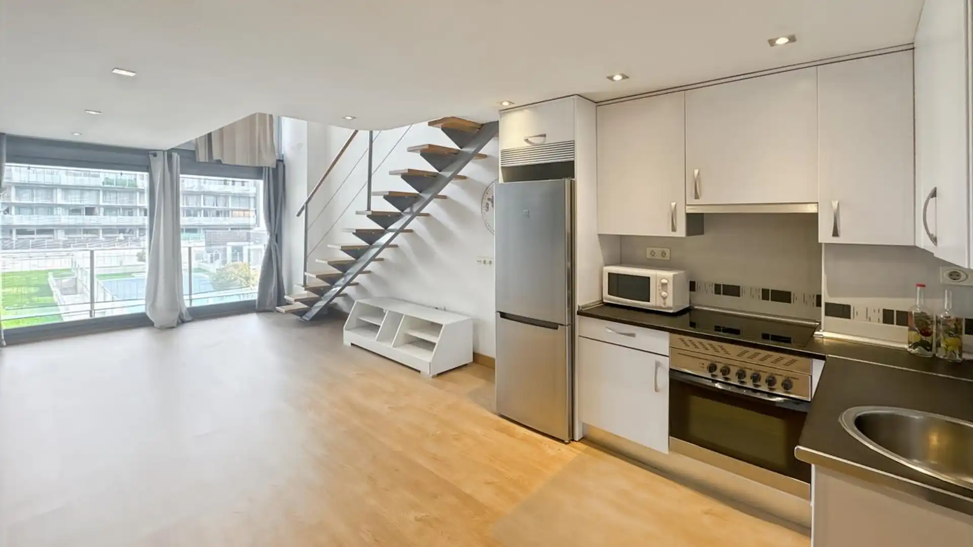 Küche von Maisonette zum Verkauf in  Madrid Capital mit Klimaanlage, Heizung und Terrasse