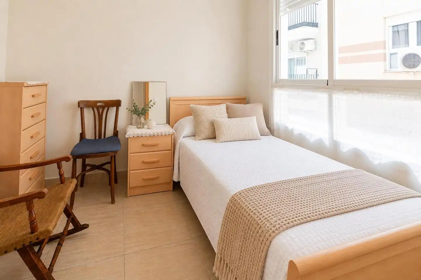 Habitación de Apartamento en venta en Santa Pola con Terraza, Trastero y Amueblado