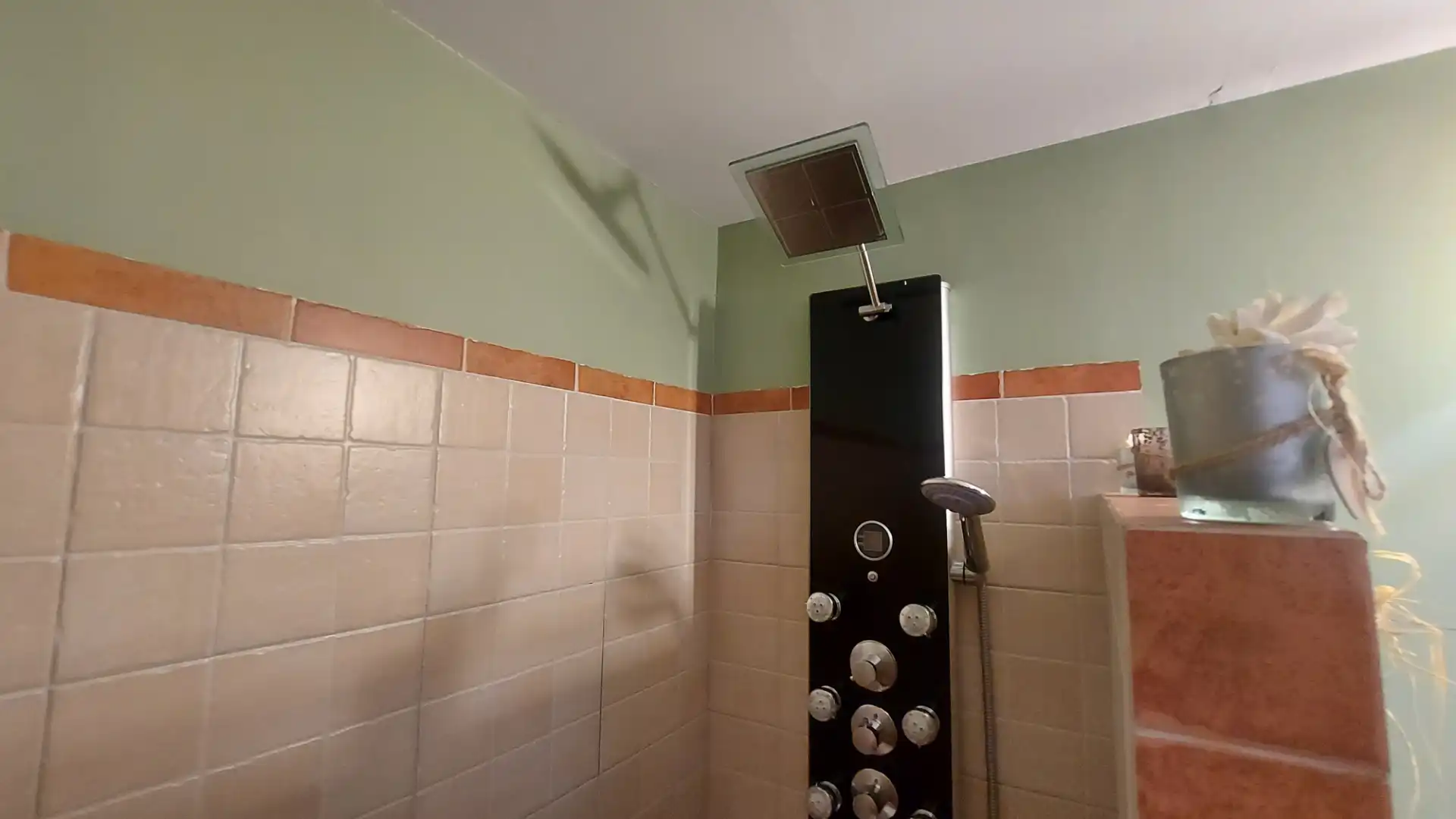 Baño de Casa adosada en venta en Caldes d'Estrac con Calefacción, Parquet y Amueblado