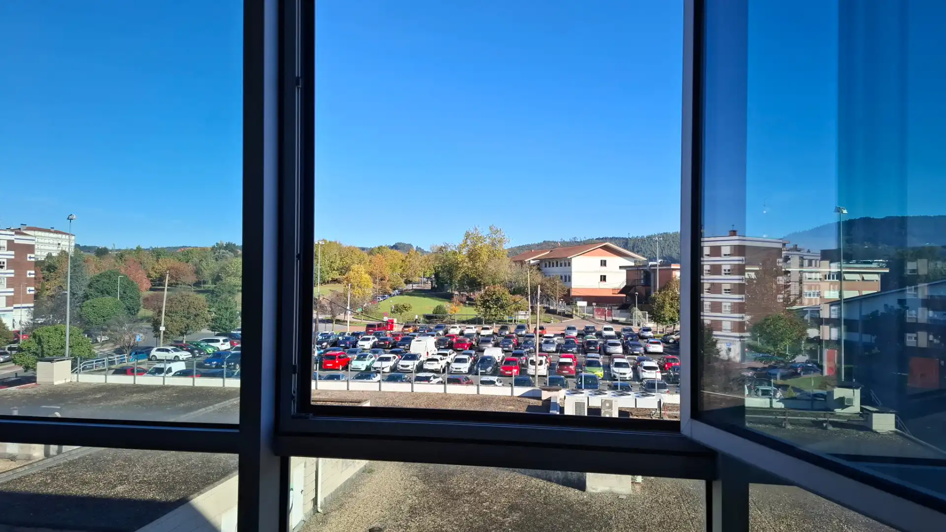 Bureau avec ascenseur à louer à Avenida Txorierri 9, imagen 2
