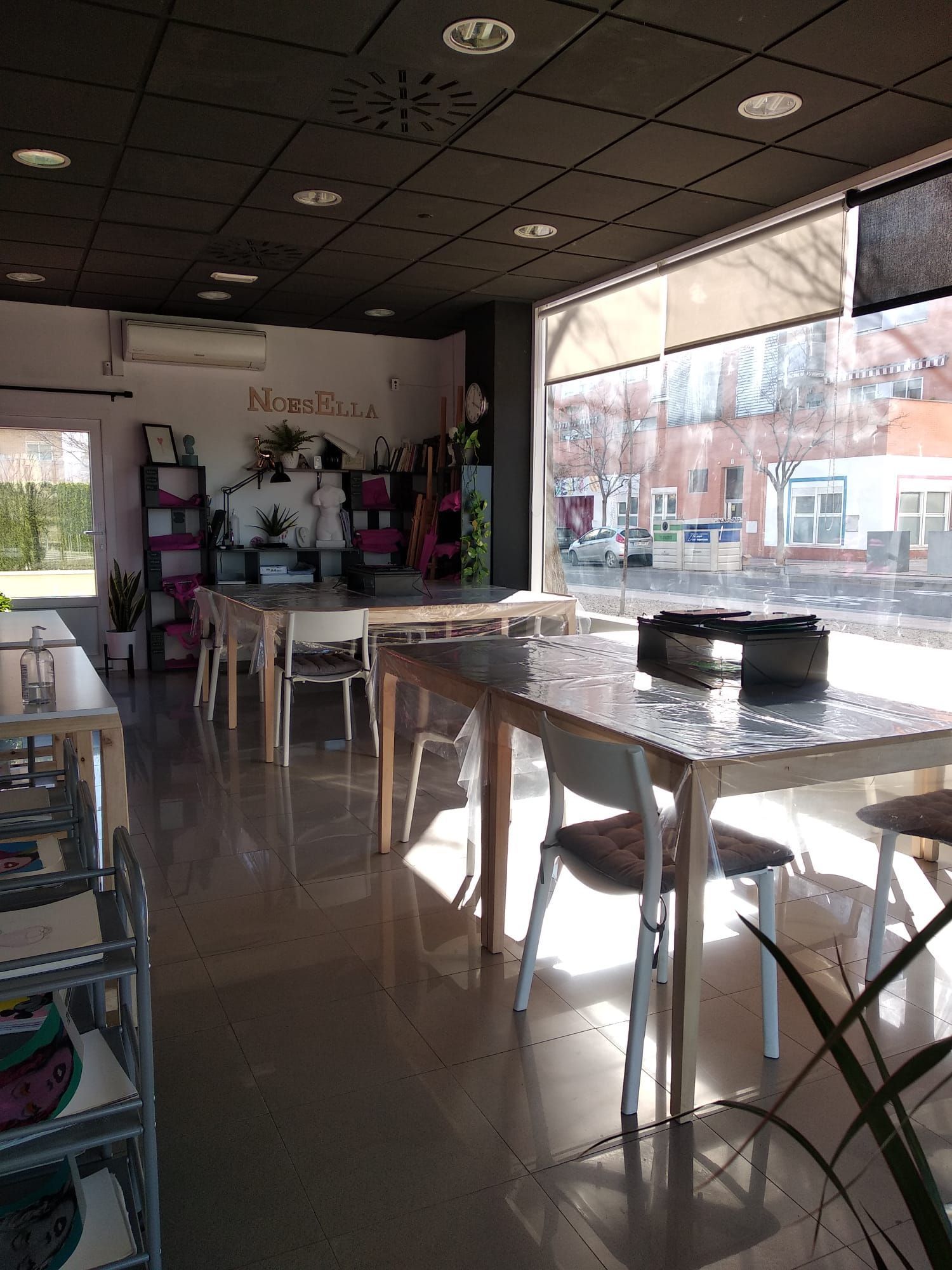 Premises for sale in  Zaragoza Capital  with Air Conditioner