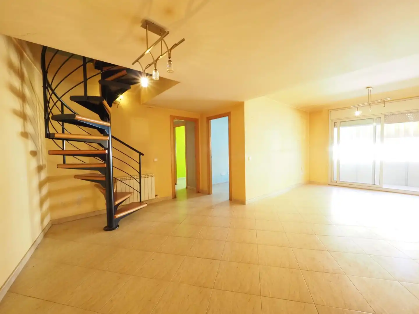 Dúplex en venta en Vilanova del Camí con Terraza, Trastero y Piscina comunitaria