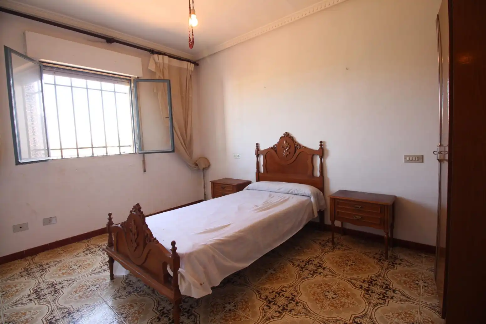 Bedroom of Houses for sale in Torremayor  with Parquet flooring, Terrace and Storage room