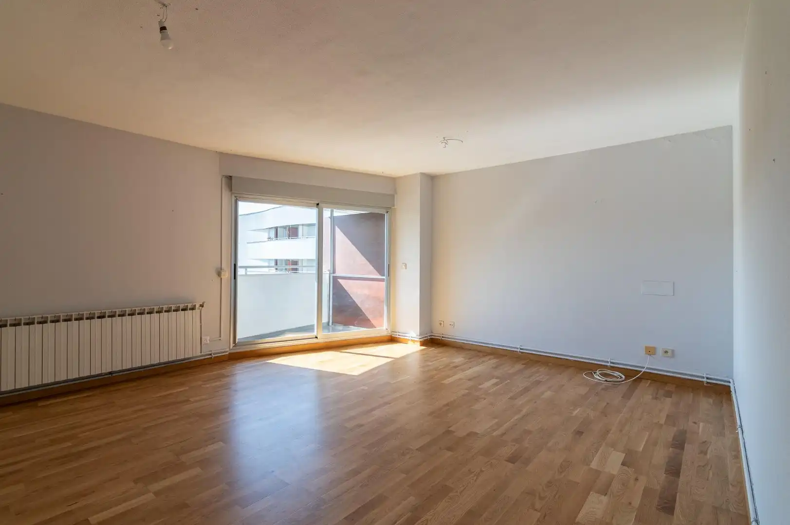Flat for sale in Calle del Lago, Mendillorri