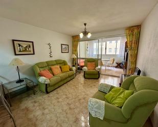 Sala d'estar de Pis en venda en Alicante / Alacant amb Calefacció, Terrassa i Balcó