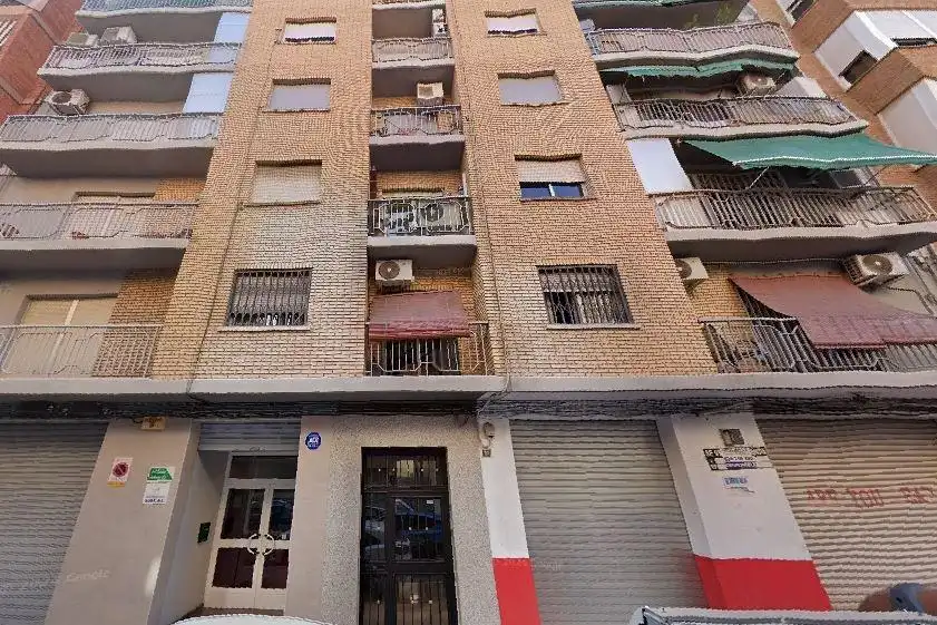 Flat for sale in Calle Poeta Serrano Clavero 10, imagen 4