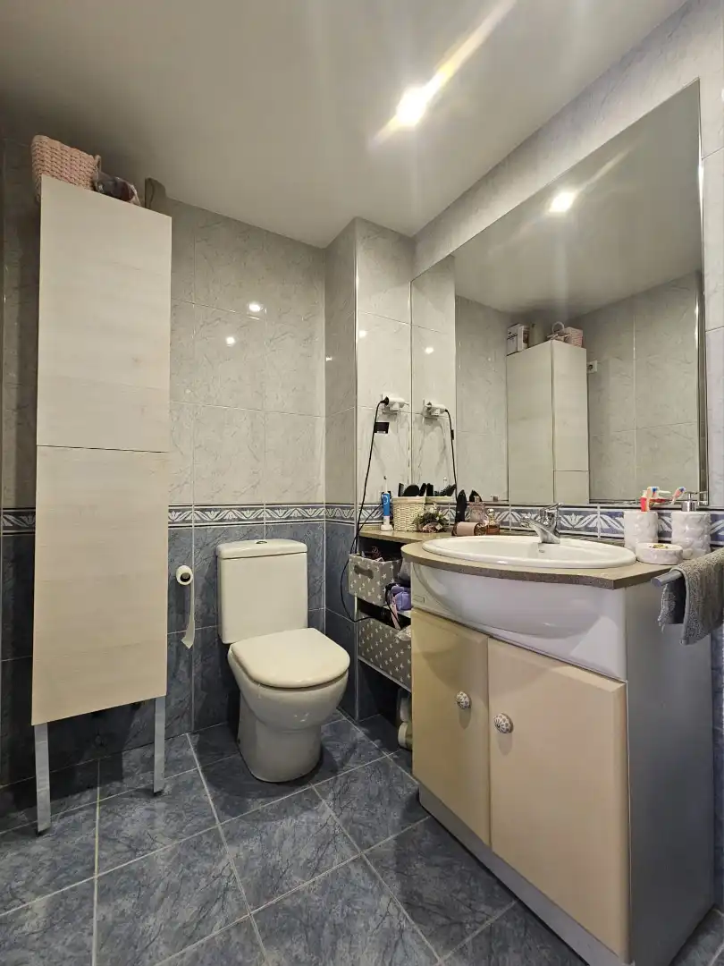 Baño de Piso en venta en Barcelona con Parquet, Amueblado y Horno
