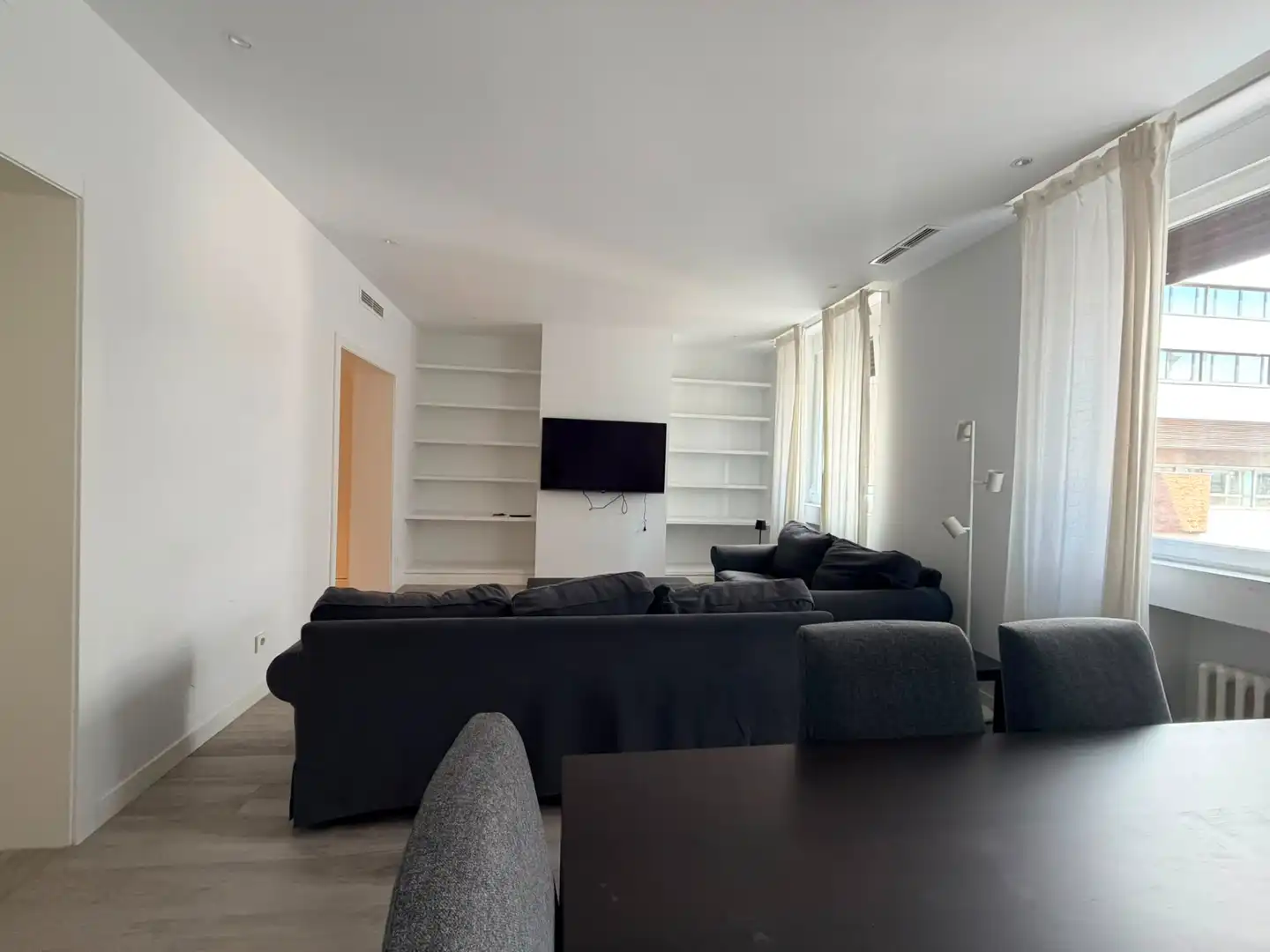 Living room of Flat for sale in Madrid  with Air Conditioner, Heating and Storage room