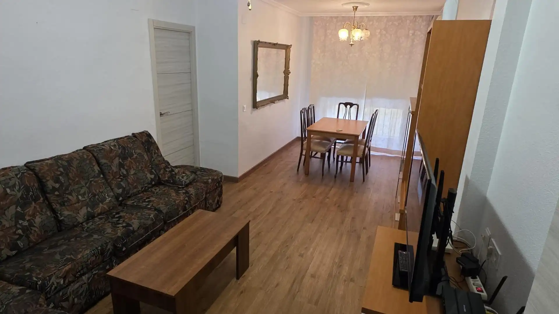 Living room of Flat for rent in Córdoba  with Furnished