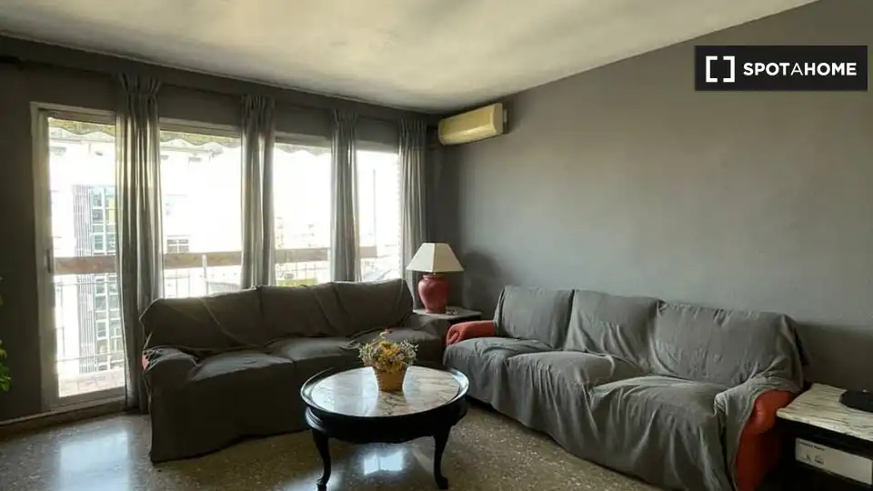 Living room of Flat for rent in Valencia  with Air Conditioner, Heating and Furnished