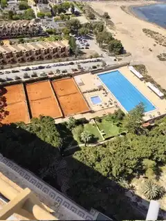 Piscina de Apartament en venda en Alicante / Alacant amb Aire condicionat, Calefacció i Terrassa