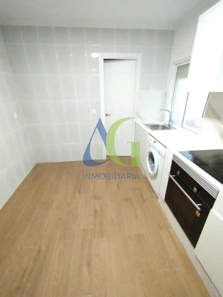 Cocina de Piso en venta en León Capital  con Calefacción, Parquet y Terraza