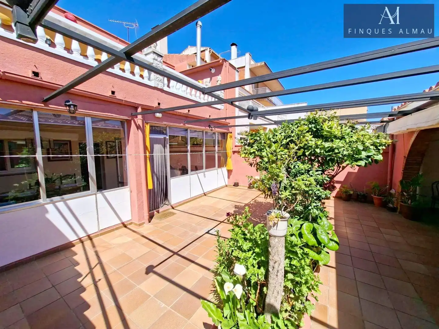 Casa adosada en venda a rafael de casanova, 28, Olèrdola