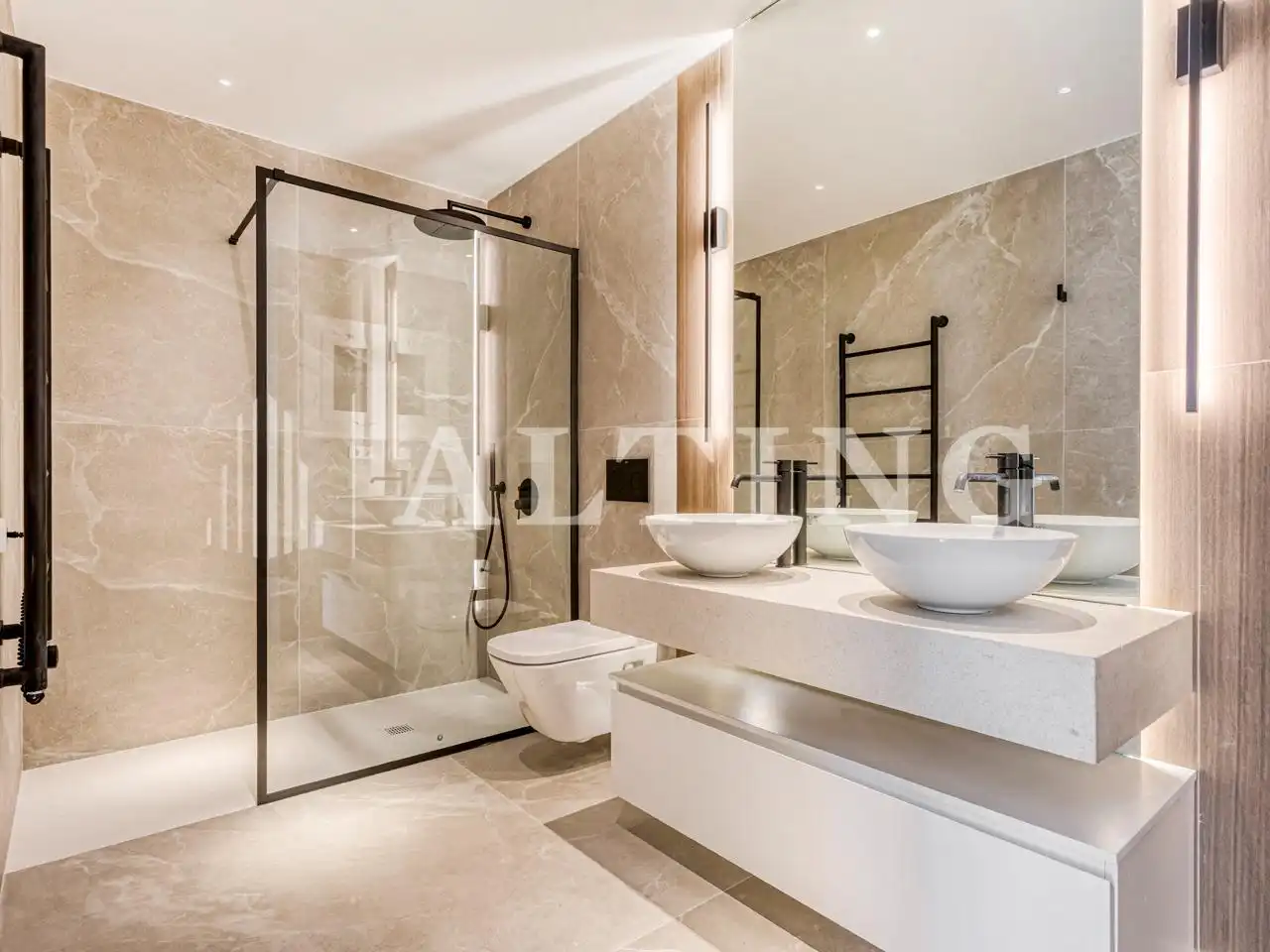 Baño de Piso de alquiler en Barcelona con Aire acondicionado, Calefacción y Parquet
