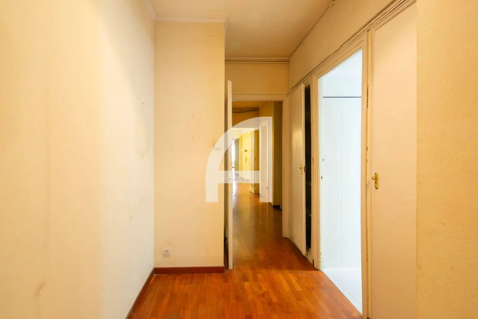 Flat for sale in Barcelona  with Heating, Parquet flooring and Terrace