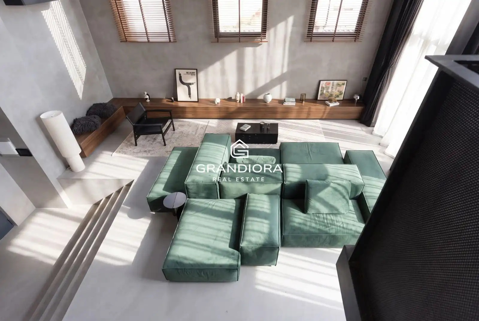 Living room of Flat for rent in Barcelona  with Air Conditioner, Terrace and Furnished