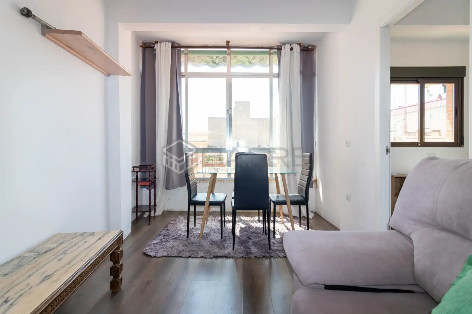 Sala d'estar de Pis en venda en Madrid amb Aire condicionat