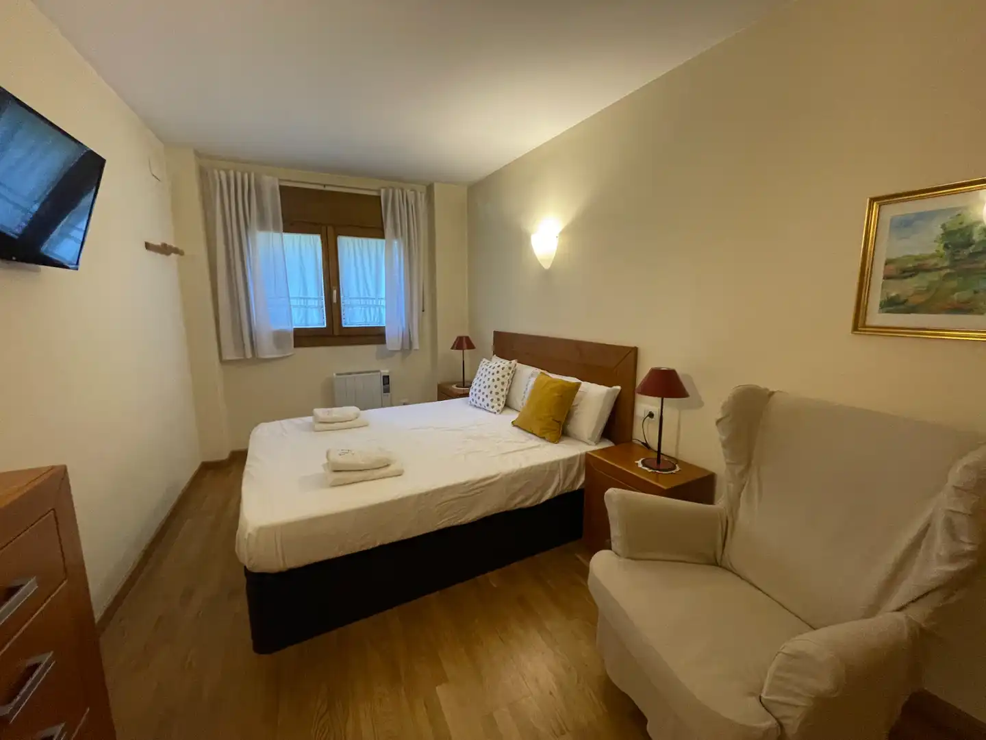 Schlafzimmer von Wohnungen zum Verkauf in Vall de Cardós mit Heizung, Parkett und Möbliert