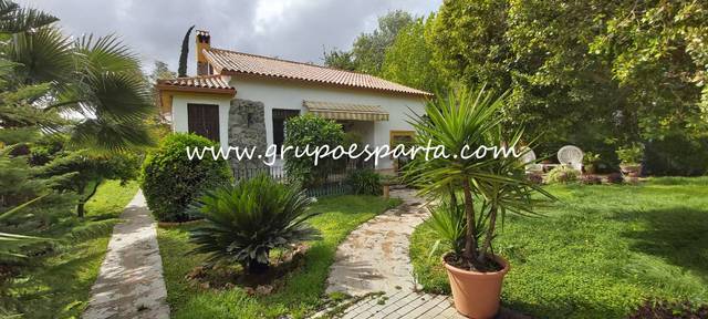 Casa-chalet en Alquiler en Loreto