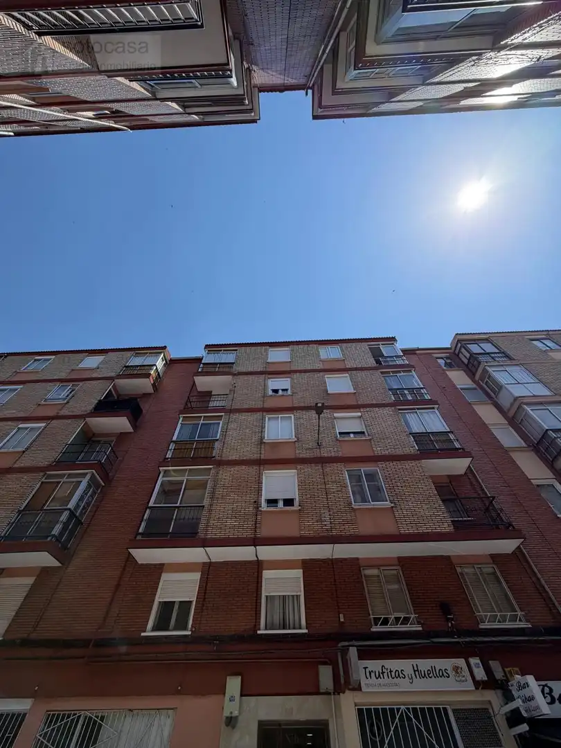 Vista exterior de Pis en venda en Valladolid amb Moblat