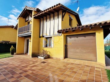 Maison avec jardin à vendre à Calle De Las Paradinas 9
