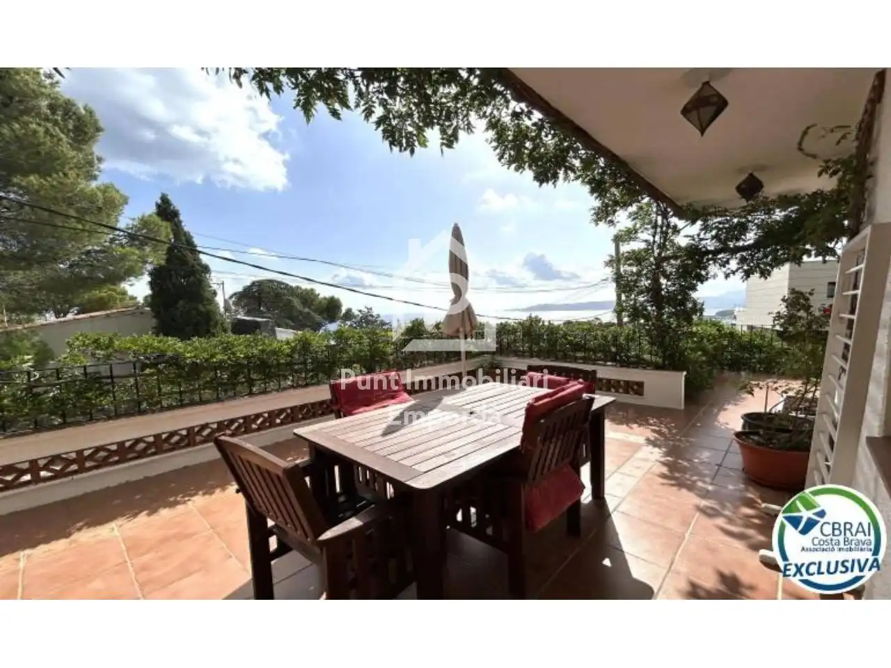 Maison avec jardin à vendre à Calle Pompeu Fabra