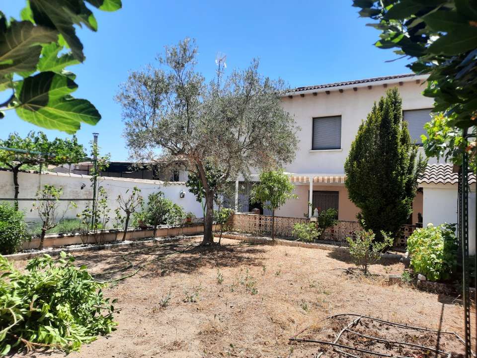 Garden of House or chalet for sale in Nombela  with Air Conditioner, Heating and Private garden