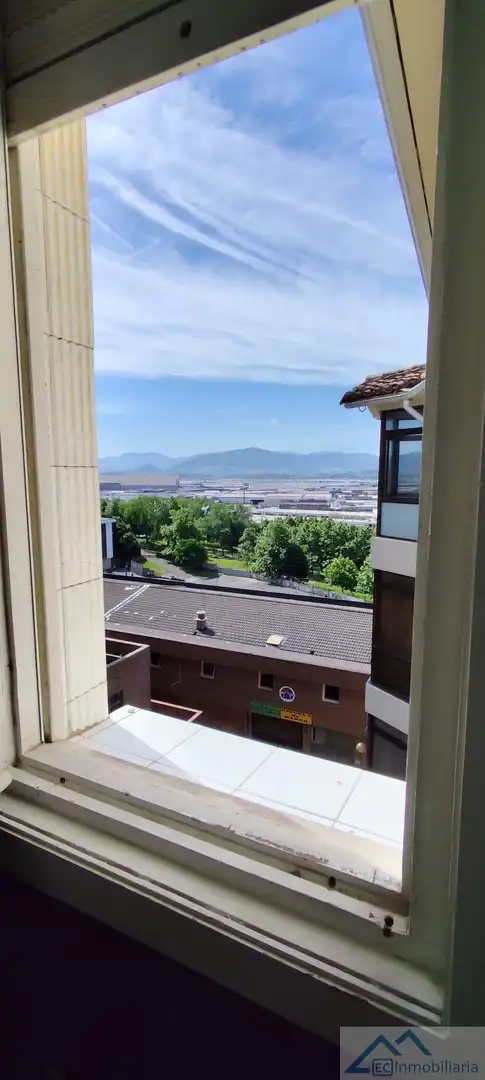Vista exterior de Piso en venta en Santander con Calefacción, Parquet y Trastero