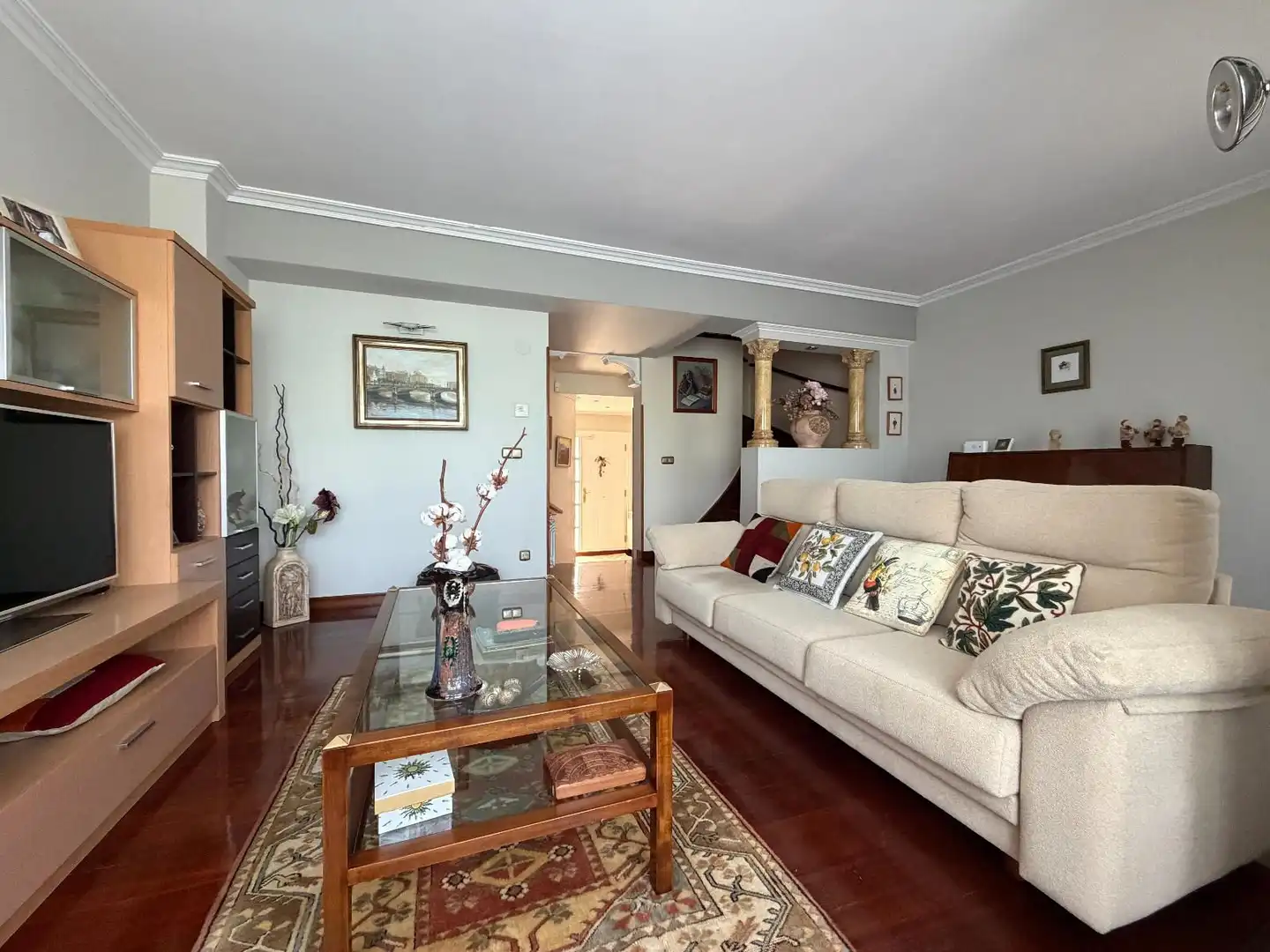 Sala de estar de Casa adosada en venta en Lasarte-Oria con Calefacción, Jardín privado y Parquet