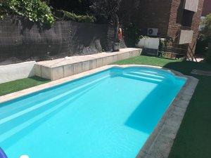 Swimming pool of Flat for sale in  Madrid Capital  with Air Conditioner, Heating and Storage room