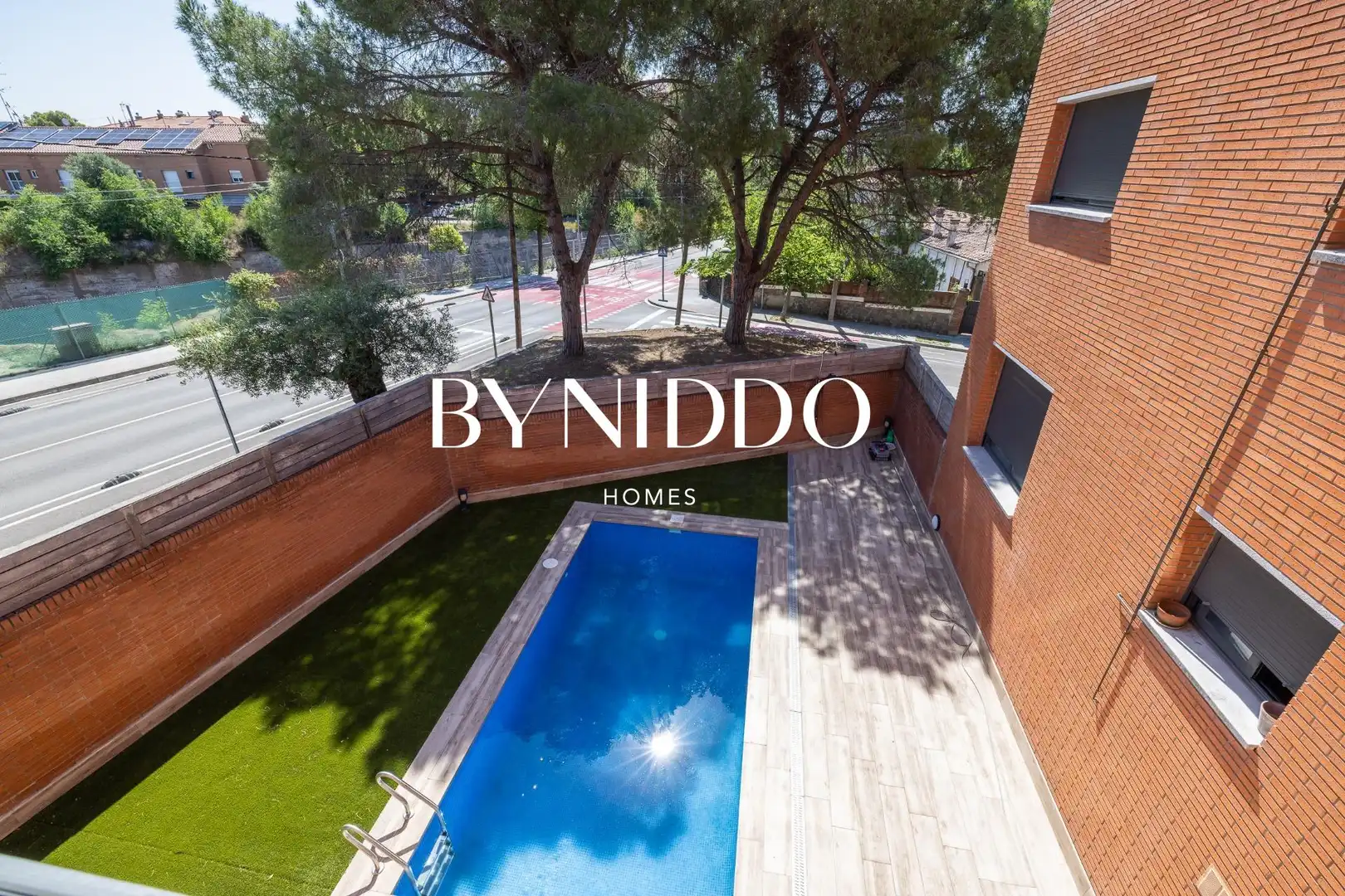 Piscina de Pis en venda en Sant Cugat del Vallès amb Aire condicionat, Calefacció i Parquet
