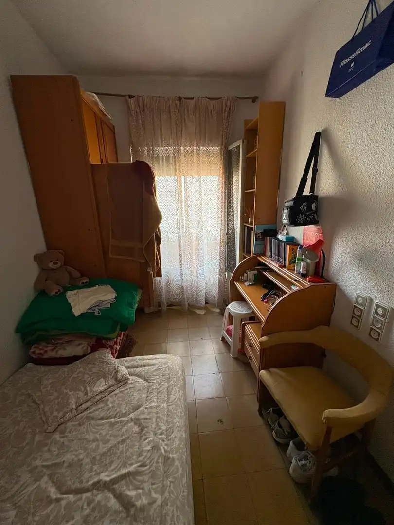 Bedroom of Flat for sale in Granada  with Balcony