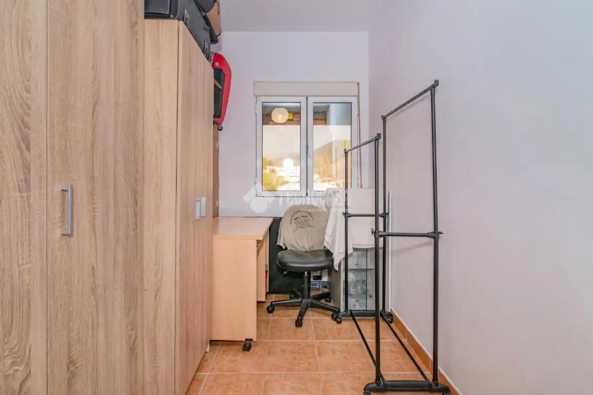 Bedroom of Flat for sale in Granada  with Air Conditioner