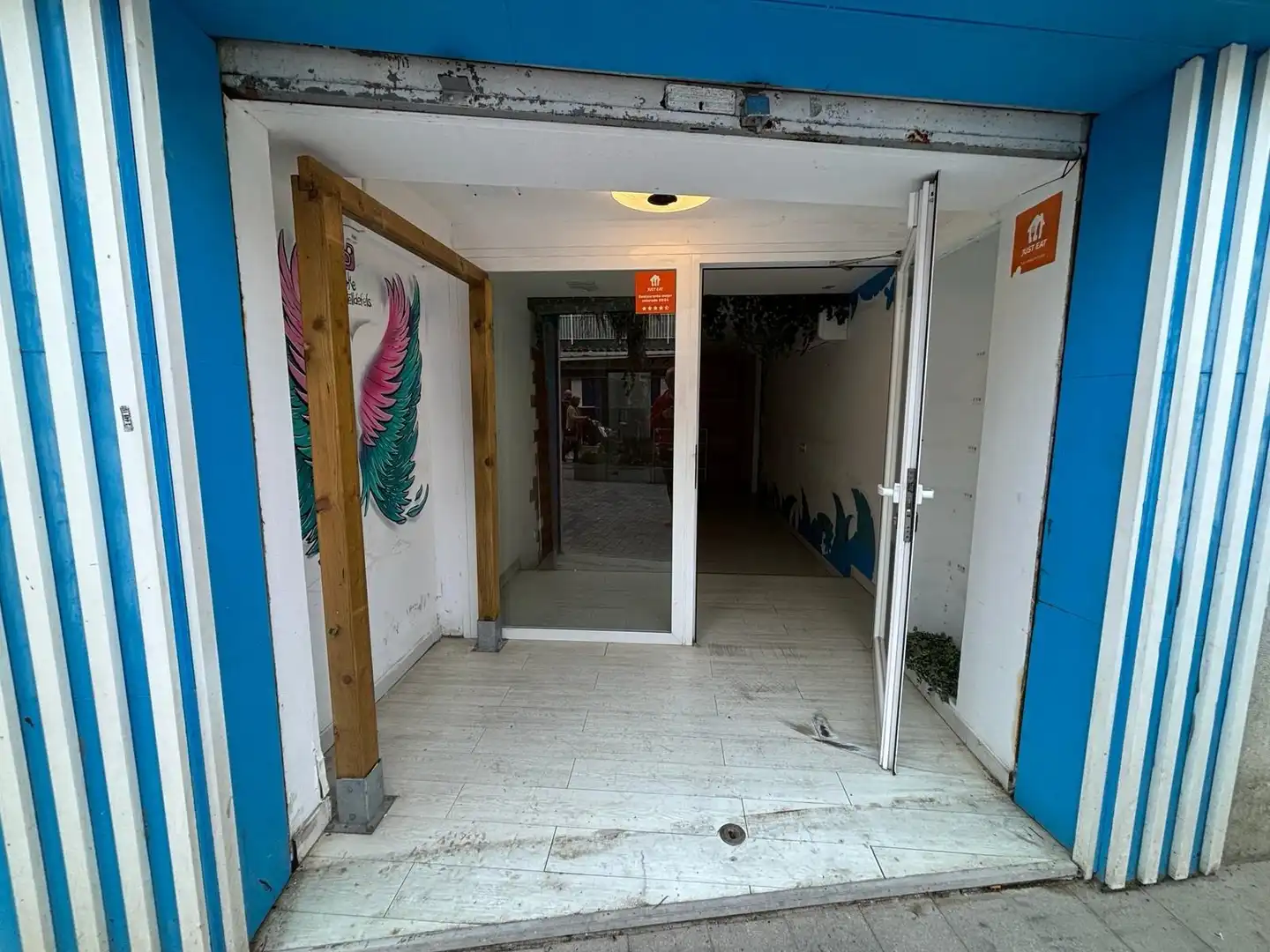 Commercial properties for rent in Avenida banys, dels, Lluminetes