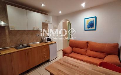 Sala d'estar de Estudi en venda en Cambrils amb Moblat i Microones