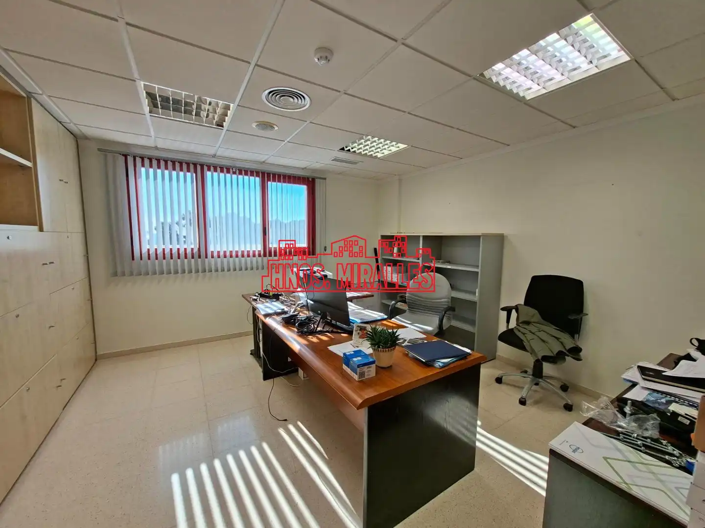 Oficina de alquiler en Elche / Elx con Aire acondicionado