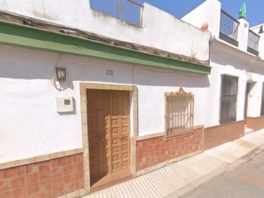 Casa en venda a Calle HERMANOS ALVAREZ QUINTERO 13