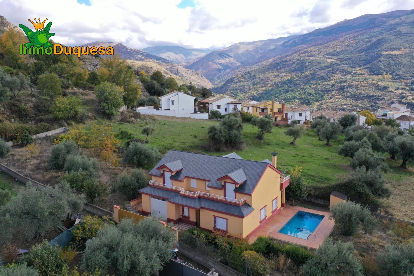 Vista exterior de Casa o chalet en venta en Güéjar Sierra con Jardín privado, Terraza y Trastero