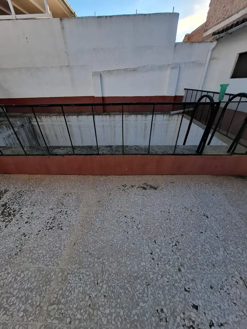 Terrassa de Casa adosada en venda en Jabalquinto amb Traster, Piscina i Domòtica