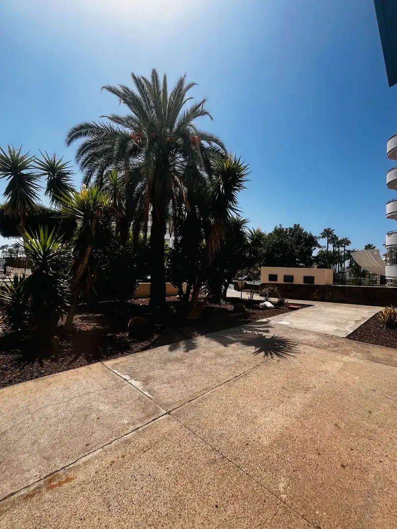 Parking de Local en venta en San Bartolomé de Tirajana con Aire acondicionado