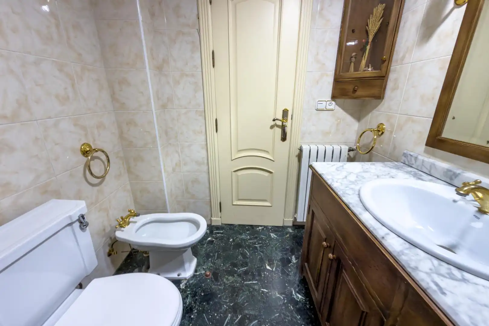 Baño de Piso en venta en Bigastro con Aire acondicionado, Calefacción y Terraza